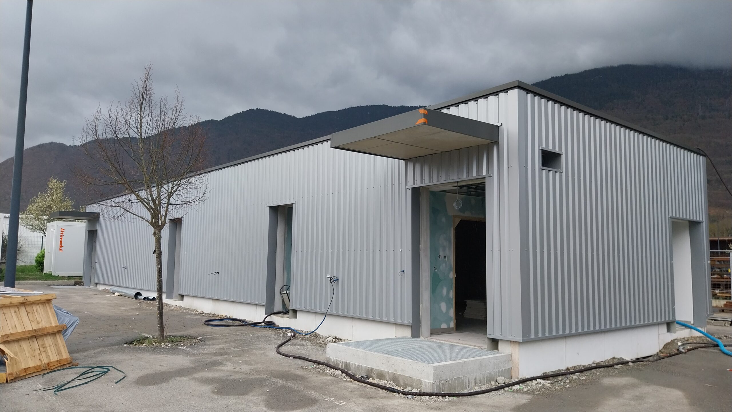 Extension de l’usine POMA et création d’un bâtiment vestiaires